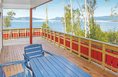 Hundeidvik Casa | Hermosa casa de 4 dormitorios en.