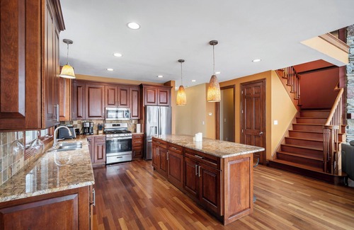 Drayton Plains Casa | 4 bedroom Big Lake Waterfront home with spectacular lake views