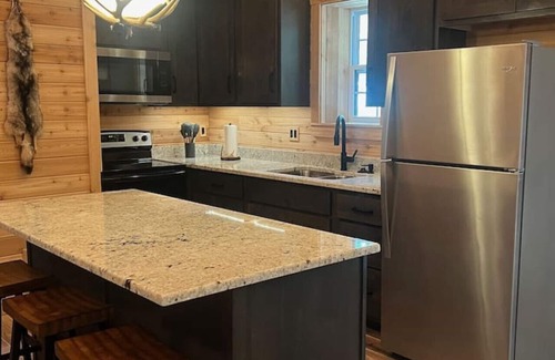 Imperial Cabina | 4 Bedroom Cabin Retreat