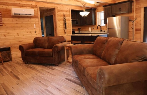 Imperial Cabina | 4 Bedroom Cabin Retreat