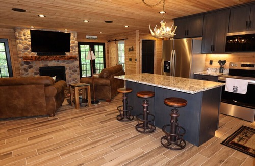 Imperial Cabina | 4 Bedroom Cabin Retreat