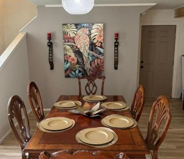Amboy Casa | 4-Bedroom Chateau in Southern Washington- Luxurious Retreat with Pond & Creek