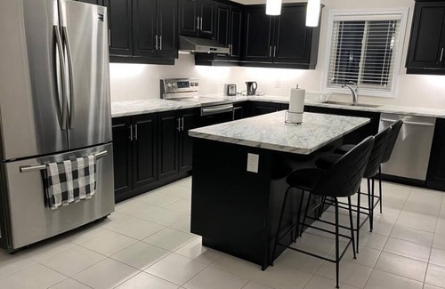 Welland Casa | 4 bedroom clean and spacious home