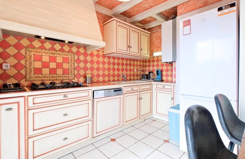 Perigueux Apartamento | Acogedor apartamento de 4 habitaciones.