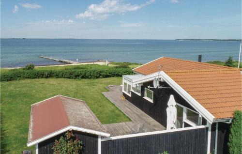 Næs Casa | 4 Bedroom Cozy Home In Assens