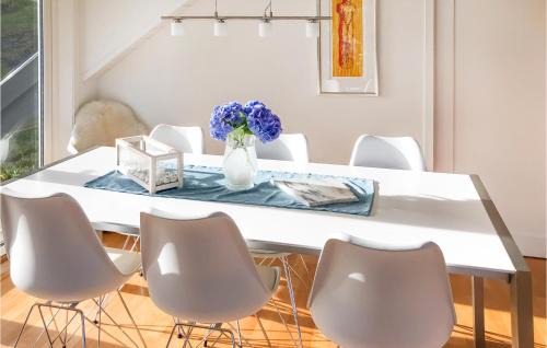 Bokn Casa | 4 Bedroom Cozy Home In Bokn