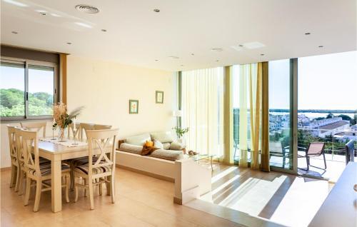 El Rompido Casa | 4 Bedroom Cozy Home In Cartaya