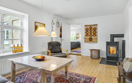 Kolind Casa | 4 Bedroom Cozy Home In Kolind