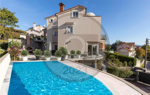 Kuceli Casa | 4 Bedroom Cozy Home In Matulji