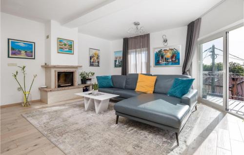 Kuceli Casa | 4 Bedroom Cozy Home In Matulji