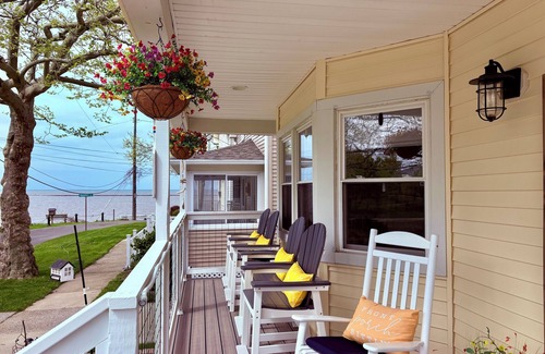 Painesville Casa | 4 bedroom Dog Friendly Lake house, in charming beach town of Fairport Harbor