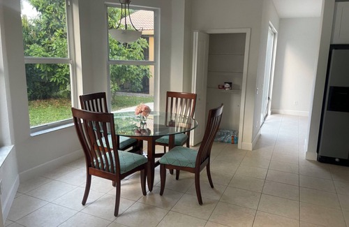 Lake Worth Casa | 4-bedroom estate in fantastic Greenacres with AC, WiFi