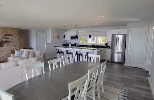 Corea Casa | 4-Bedroom Family-Friendly Pet-Friendly Oceanfront Home in Downeast Maine