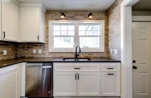 Eugene Casa | 4-bedroom Farm house near UofO and Autzen