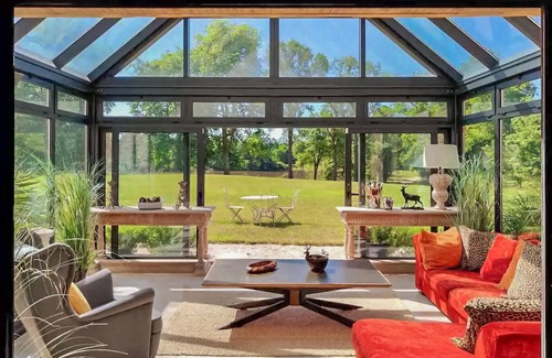 Pierrefitte-sur-Sauldre Casa | Alojamiento de 4 habitaciones en Pierrefitte-sur-Sauld.