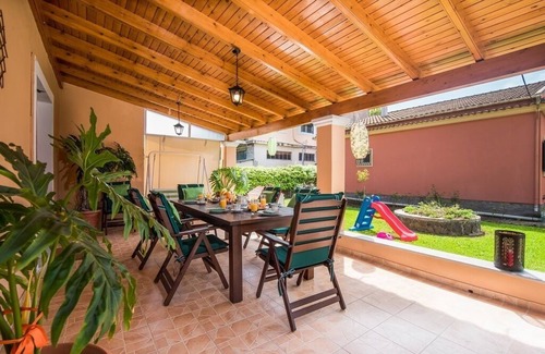 Pelekas Casa | 4 Bedroom Garden House