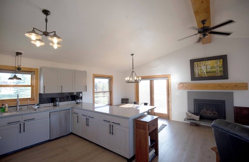 Carbondale Casa | 4-bedroom get away with large kitchen, patio and backyard