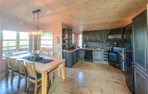 Nord-Torpa Casa | 4 Bedroom Gorgeous Home In Nord-Torpa