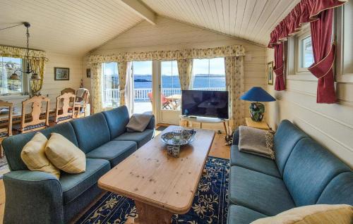 Sund Casa | 4 Bedroom Gorgeous Home In Steinsland