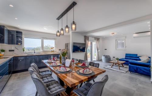 Kastela Casa | 4 Bedroom Gorgeous Home In Kastel Stari