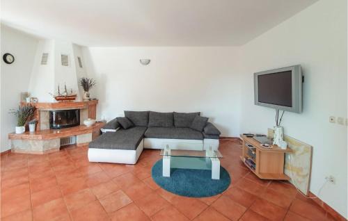 Gabonjin Casa | 4 Bedroom Gorgeous Home In Dobrinj