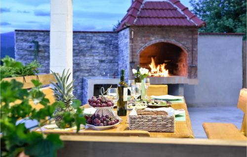 Citluk Casa | 4 Bedroom Gorgeous Home In Hrvace
