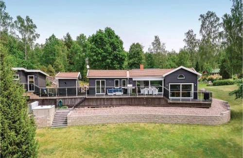 Boxholm Casa | 4 Bedroom Gorgeous Home In Boxholm