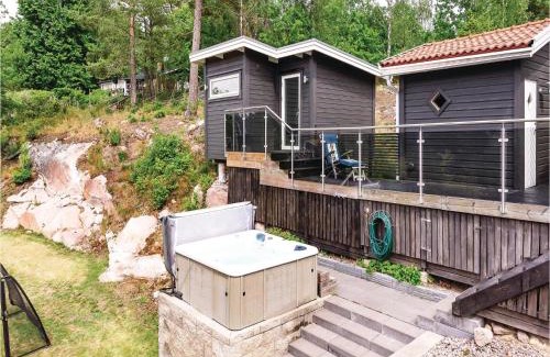 Boxholm Casa | 4 Bedroom Gorgeous Home In Boxholm