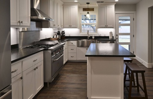 Johnson City Casa | 4-bedroom home 2 blocks from downtown
