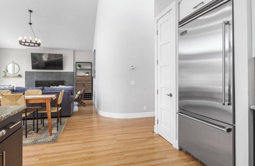 Capitola Casa | 4 bedroom home in Capitola Village, free parking!