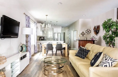 East Hill Casa | 4 Bedroom Home In East Nashville