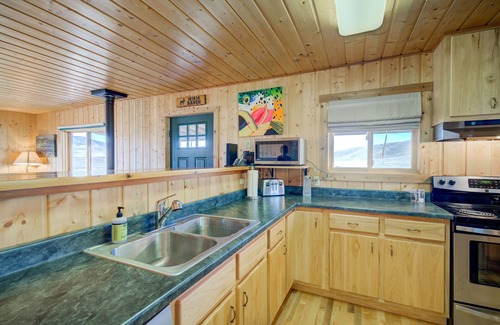 Cameron Casa | 4 Bedroom Home on 20 acres with private access to the Madison River.
