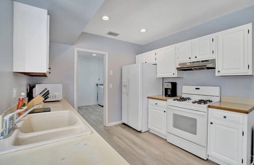 Lighthouse Point Casa | 4 Bedroom Home with Game Room & Pool