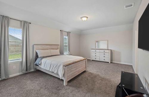 Lake Charles Casa | 4 Bedroom home with Hot Tub in Lake Charles La