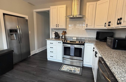 Lawrenceville Casa | 4-bedroom house in Saint Regis Falls with AC, WiFi, and well appointed Kitchen