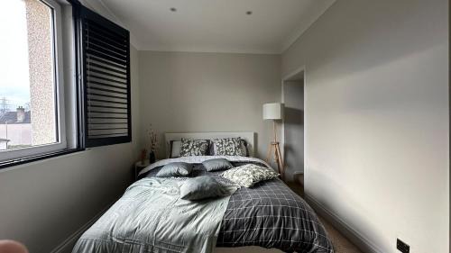 Dalmuir Villa | 4-bedroom House for mid&long term stays