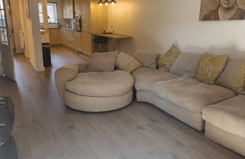 Basildon Casa | 4-bedroom house in charming Pitsea with WiFi
