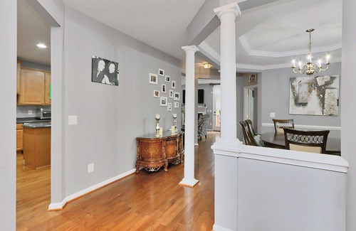 Lorton Casa | 4-bedroom house in charming Lorton