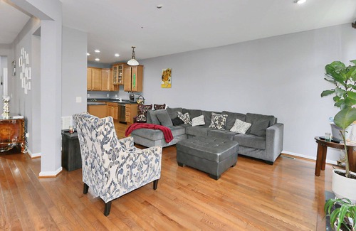 Lorton Casa | 4-bedroom house in charming Lorton