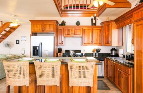 Sandy Bay Casa | 4-bedroom house in delightful Sandy Bay with AC, WiFi. Enjoy your stay