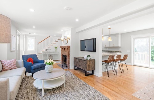 Tisbury Casa | 4-bedroom house in Tisbury for a relaxing getaway - newly renovated