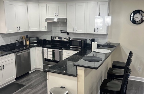 Pontchartrain Park Casa | 4-bedroom house in fabulous New Orleans with AC, Wi-Fi