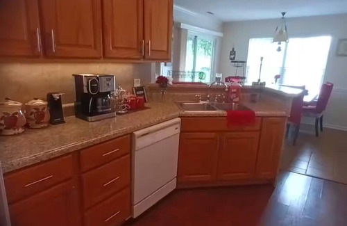 Lascassas Casa | 4-bedroom house in wonderful Lascassas with AC, fitness room, furnished