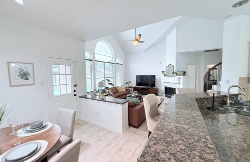Louetta Casa | 4-bedroom house in wonderful Spring with a pool