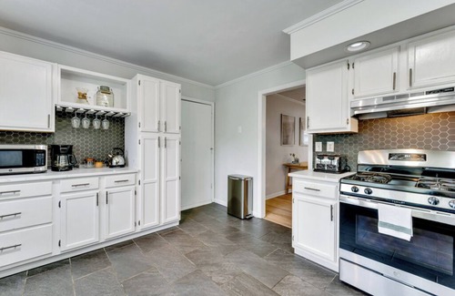 Virginia Beach Casa | 4-bedroom house in welcoming Virginia Beach with WiFi