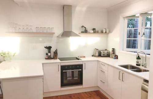 Woolloongabba Casa | 4 bedroom house - Walk to Southbank
