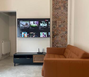 Cricklewood Casa | 4 bedroom house with Garden, Parking & 3 mins Walking Distance from Train Station