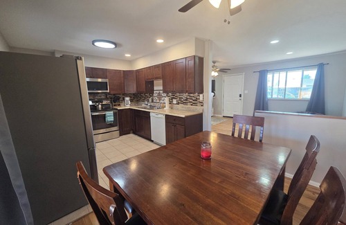 Dupont Casa | 4 Bedroom house within 10 minutes of Downtown Denver! Full house with yard.