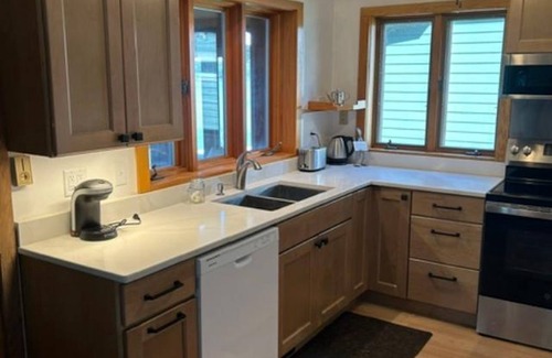 Wisconsin Dells Casa | 4-bedroom Lake House close to Wisconsin Dells