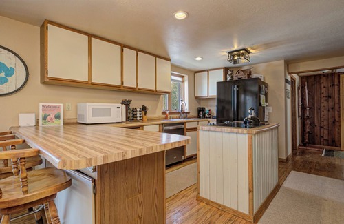 Waupaca Casa | 4 Bedroom Lakehouse for year round outdoor and indoor fun!